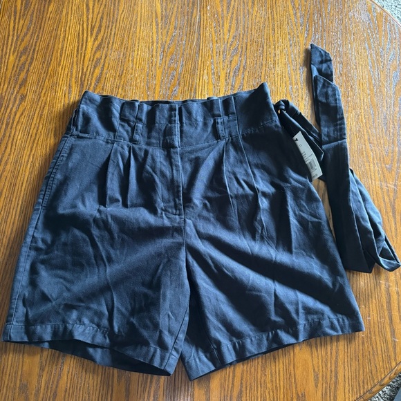NWT Kim Rogers Cotton Blend Black High Waist Shorts with Belt Size 12 - Picture 1 of 7